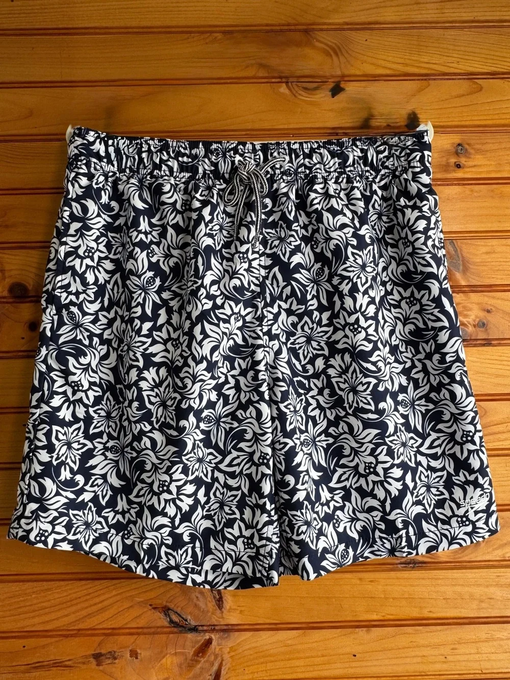 Speedo Floral Swim Trunks Navy White Tropical Board Shorts Mesh Lined L